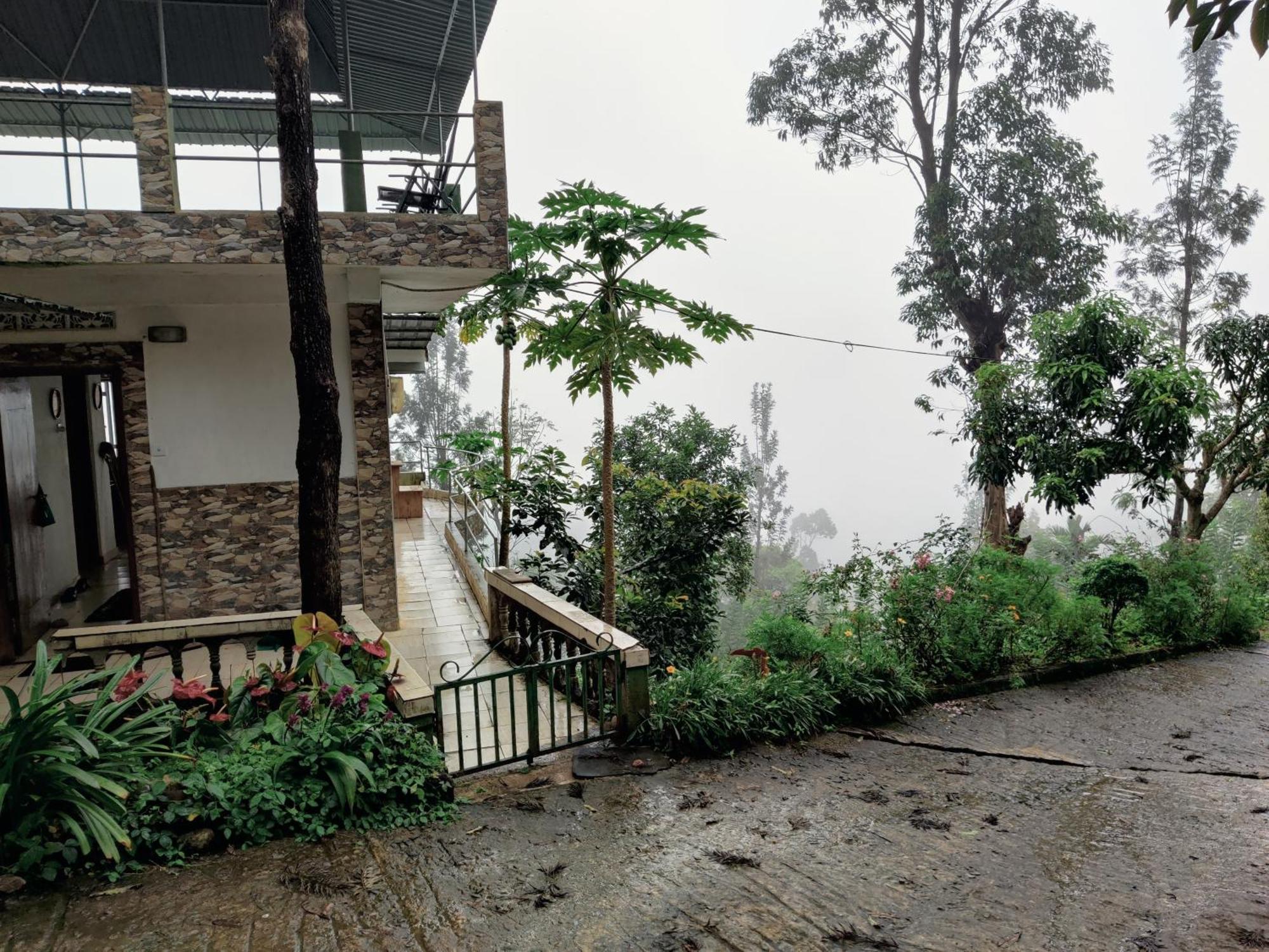 Rohana Estate Lodging & Camping Kandy Esterno foto